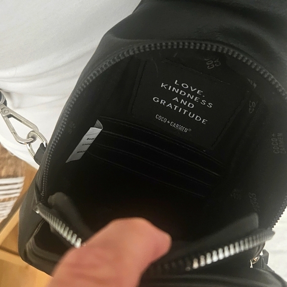 New W Tags Coco & Carmen Rhea Sling Bag/ Crossbody Leather Handbag Detach Strap - Picture 7 of 10